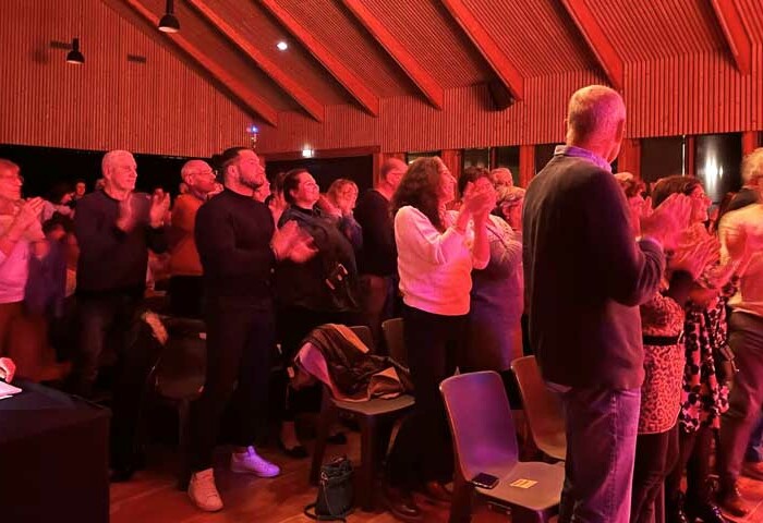 Standing ovation - Edmond